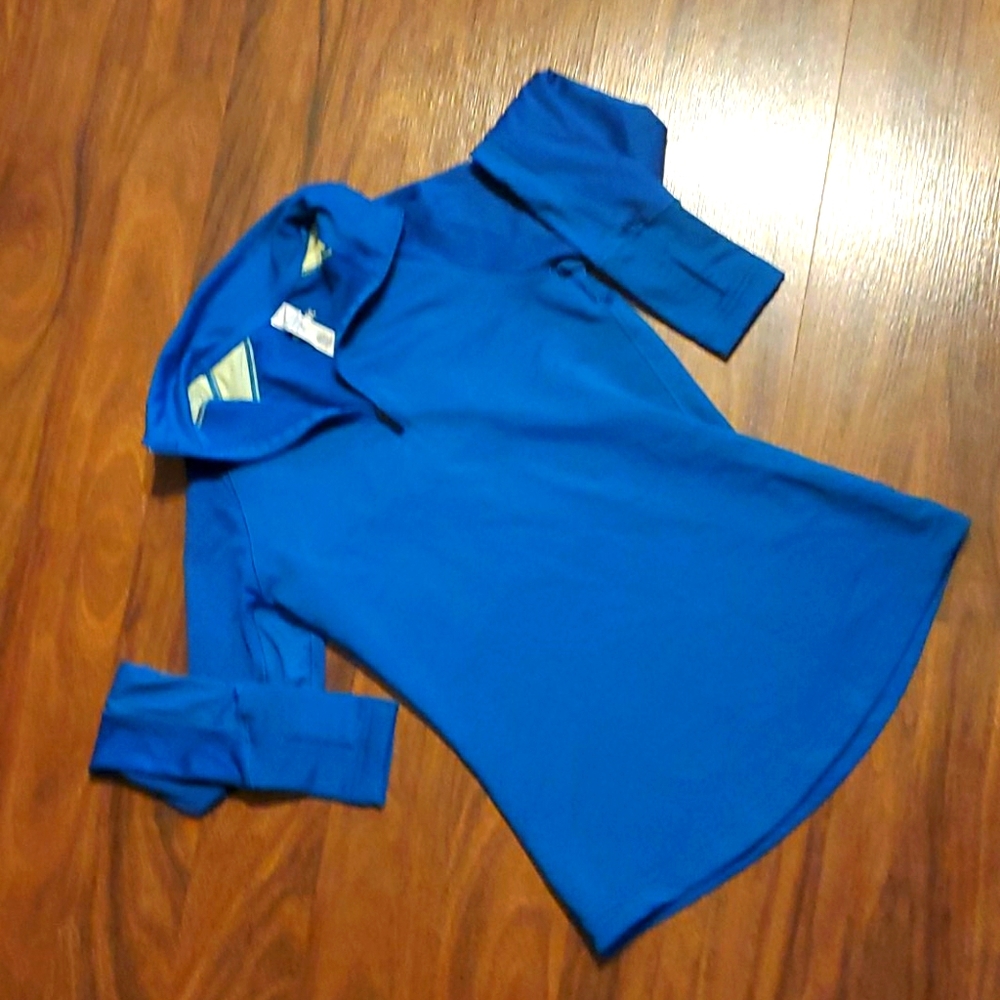 Women's Adidas blue long sleeve. Szie XS.